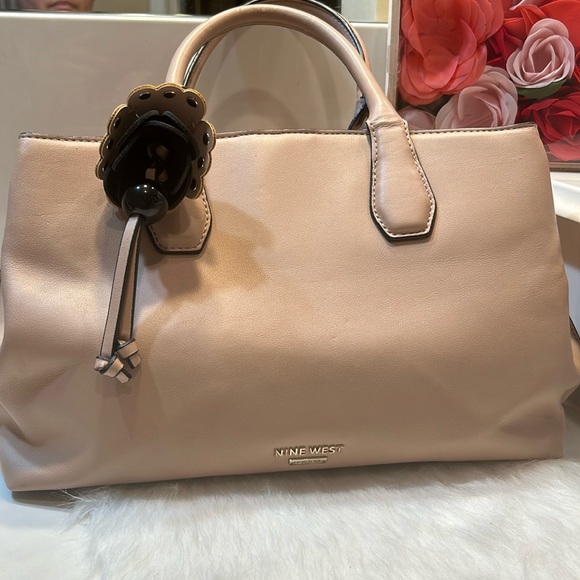 Nine West tan  purse - Picture 4 of 11